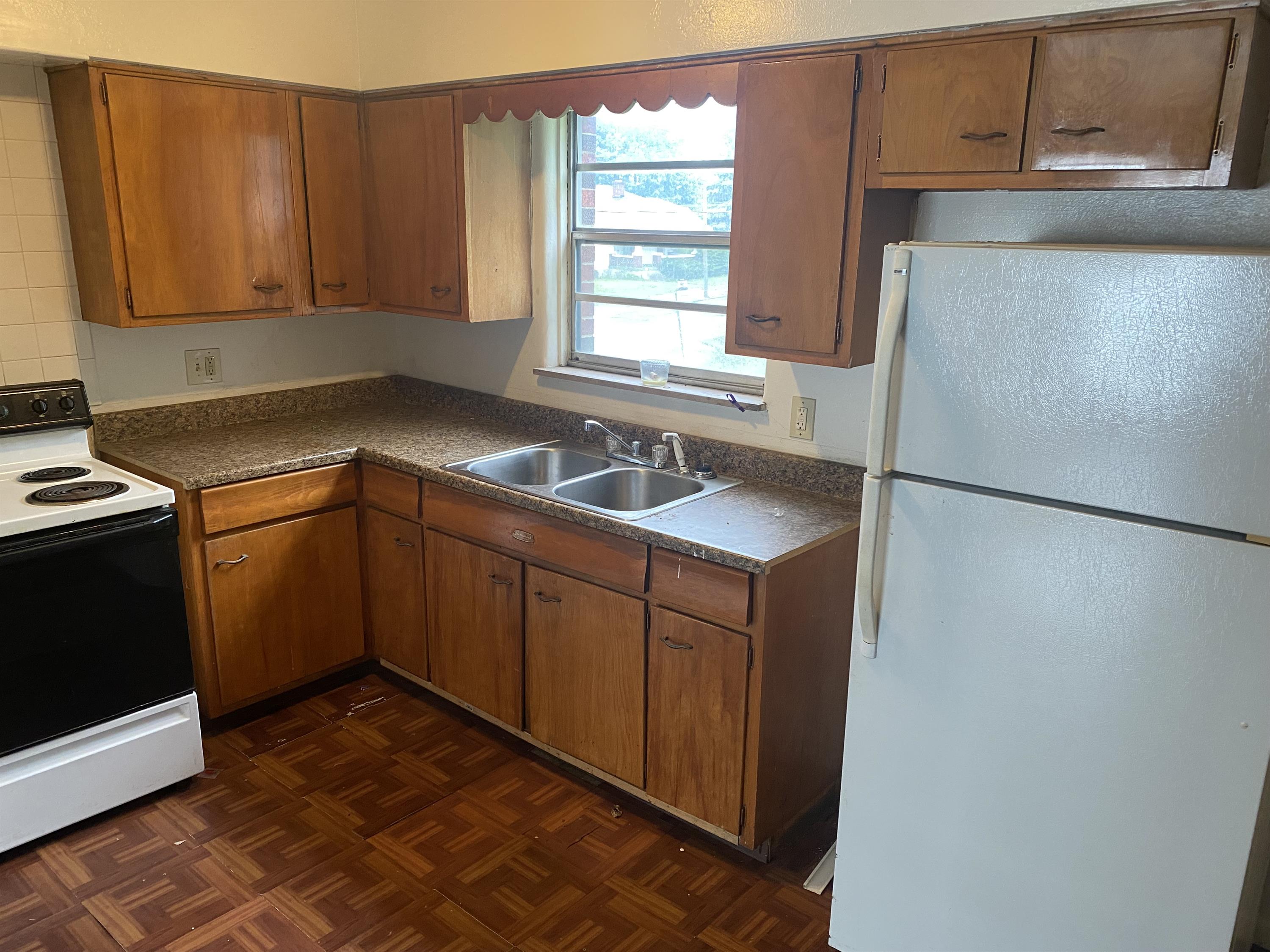 2525 Germantown St Unit F